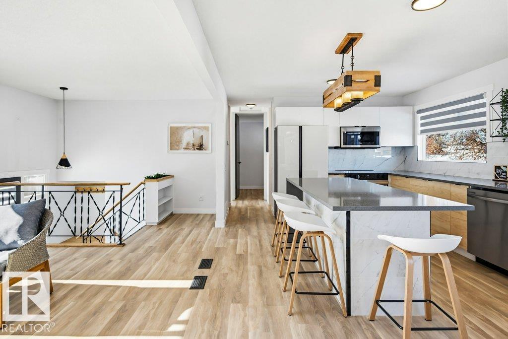 7016 92a Av Nw, Edmonton, Alberta  T6B 0T8 - Photo 12 - E4475864