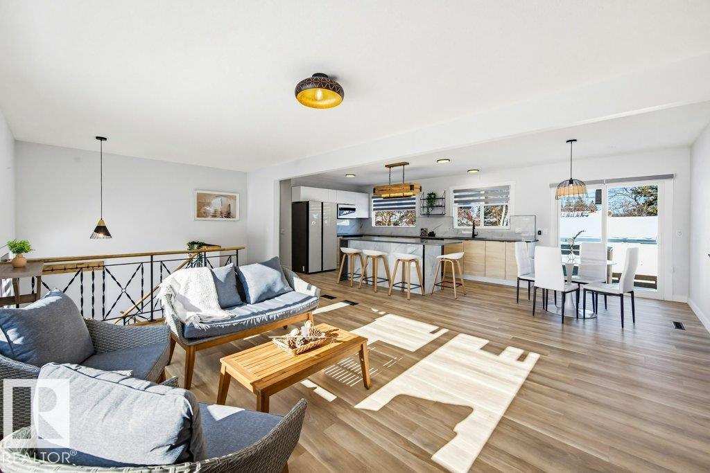 7016 92a Av Nw, Edmonton, Alberta  T6B 0T8 - Photo 7 - E4475864