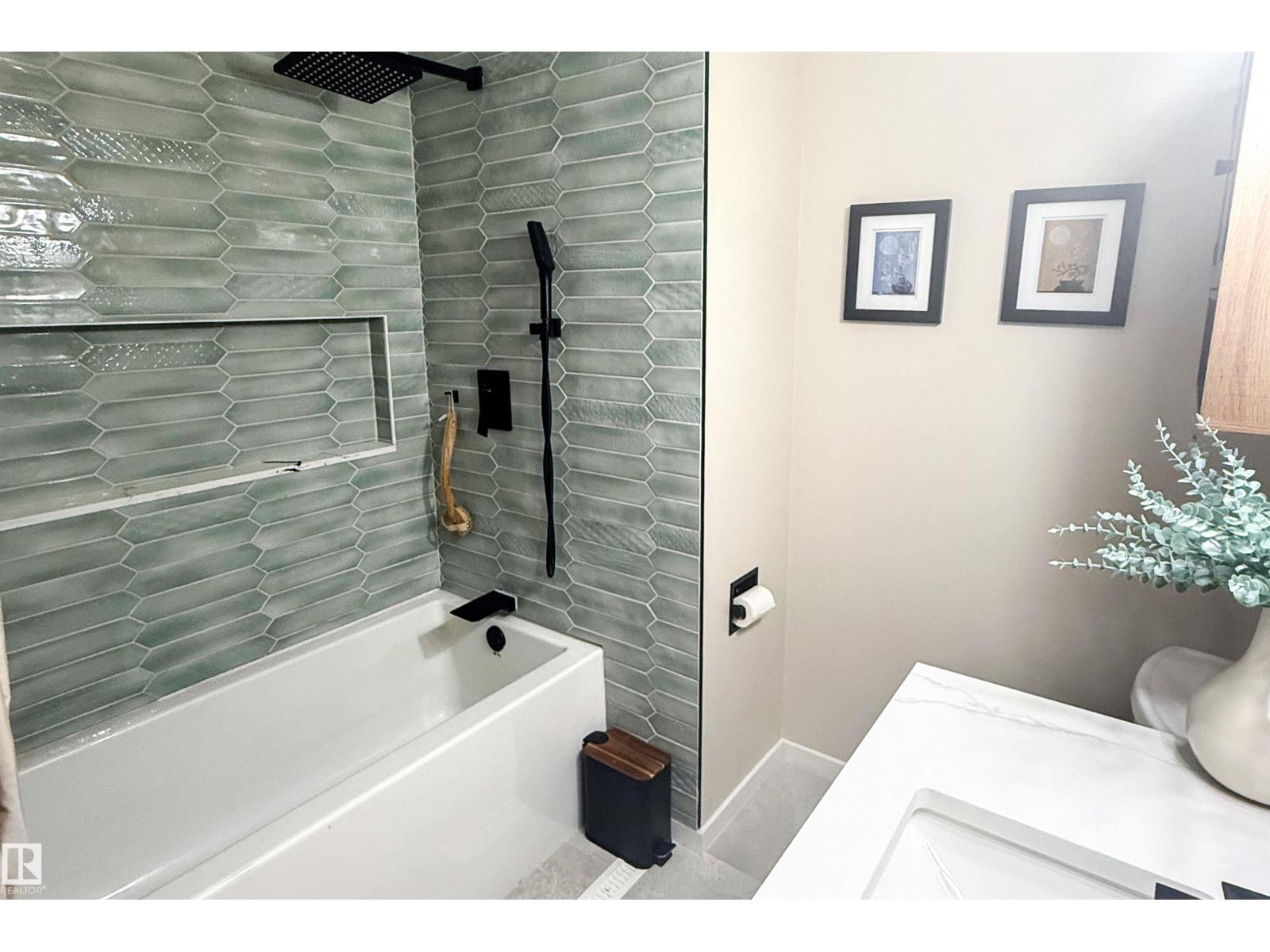 7316 100 Av Nw, Edmonton, Alberta  T6A 0G5 - Photo 22 - E4475865