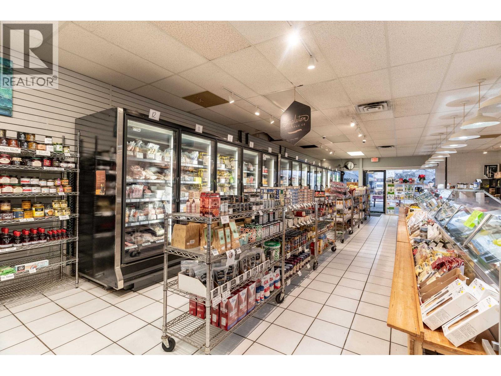 5229a Ladner Trunk Road, Ladner, British Columbia  V4K 1W4 - Photo 3 - C8076734