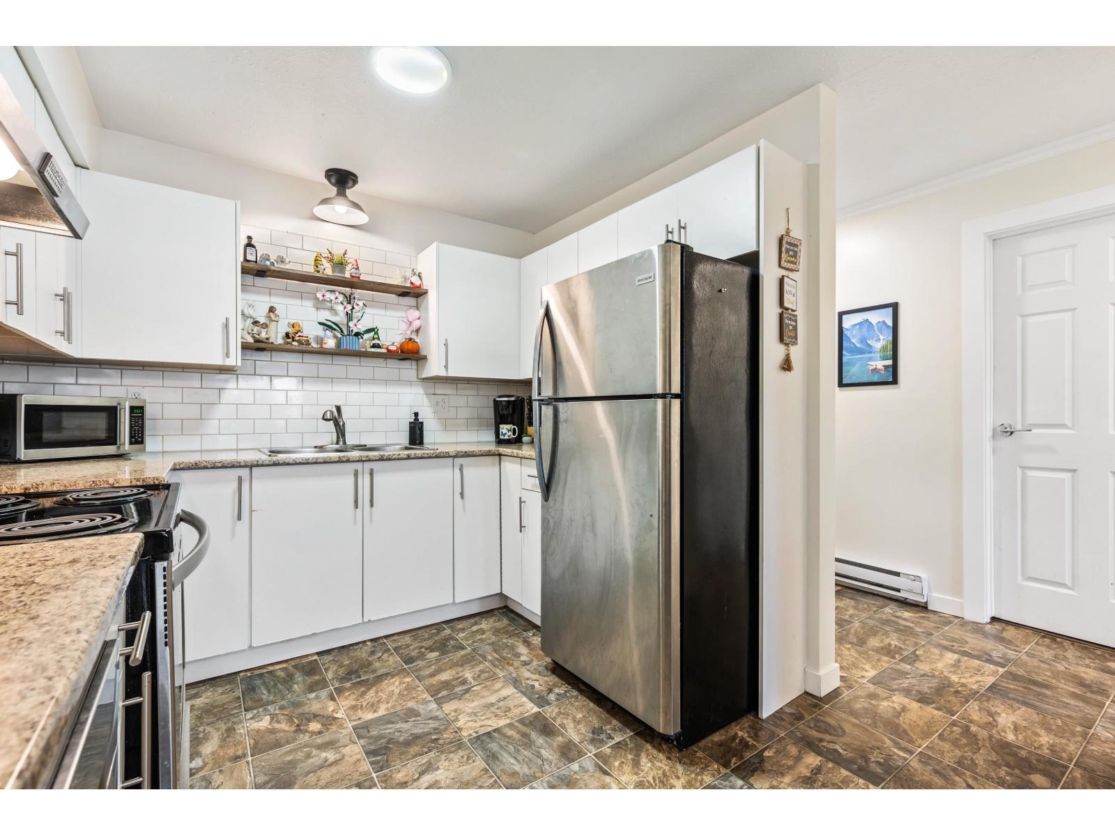 207 7435 Shaw Avenue, Sardis East Vedder, Chilliwack, British Columbia  V2R 3C1 - Photo 4 - R3095811