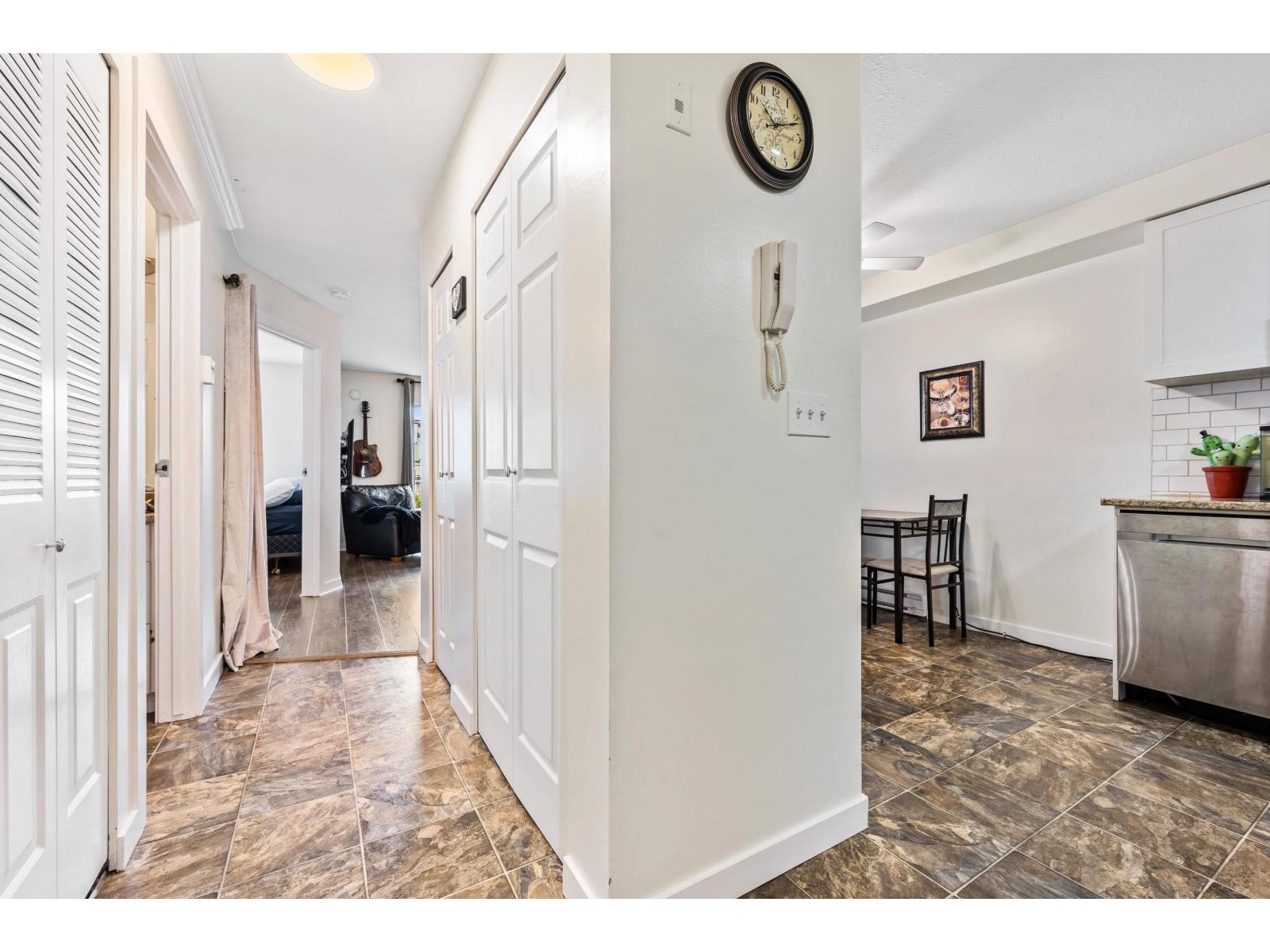 207 7435 Shaw Avenue, Sardis East Vedder, Chilliwack, British Columbia  V2R 3C1 - Photo 3 - R3095811