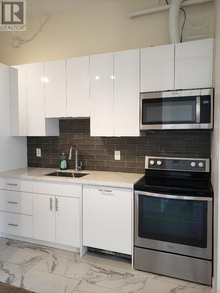 Room 1 - 605 Bloor Street, Toronto, Ontario  M6G 1K5 - Photo 11 - C12846466