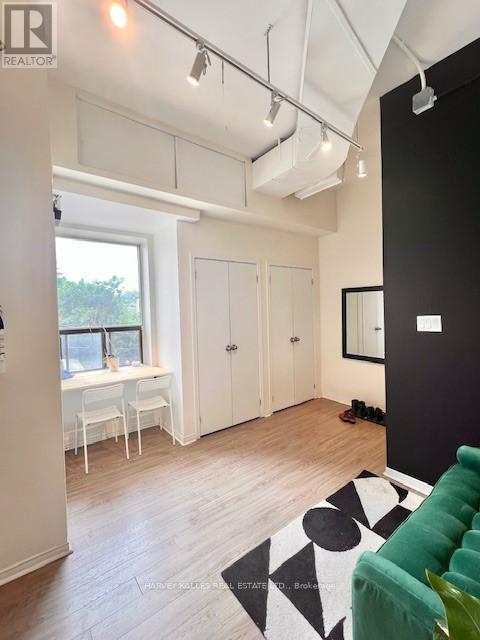 Room 1 - 605 Bloor Street, Toronto, Ontario  M6G 1K5 - Photo 12 - C12846466