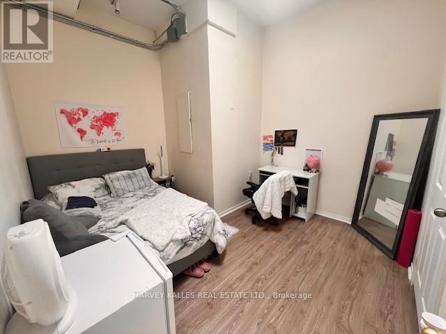 Room 1 - 605 Bloor Street, Toronto, Ontario  M6G 1K5 - Photo 3 - C12846466