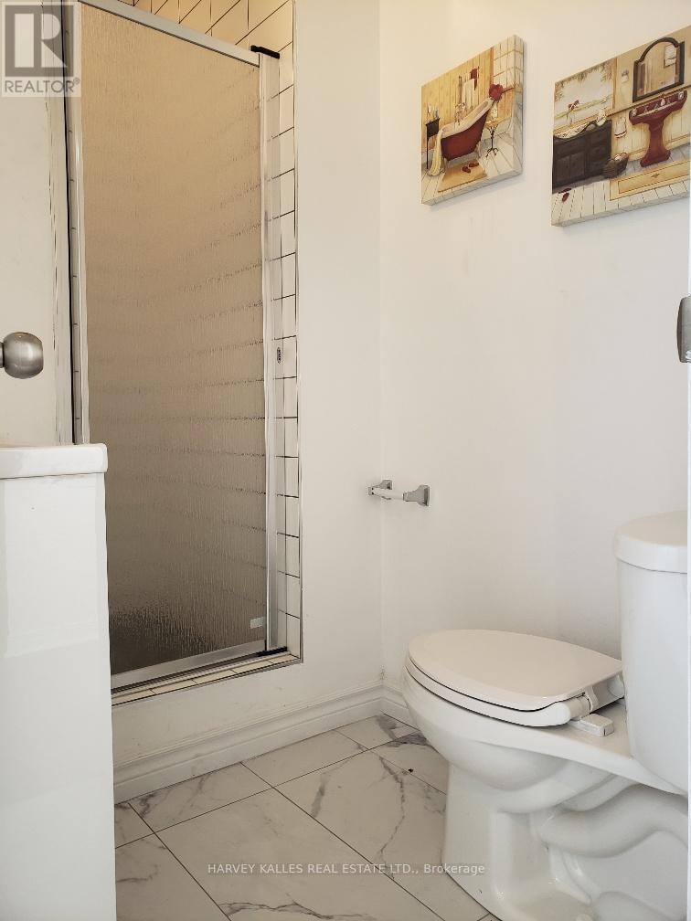 Room 1 - 605 Bloor Street, Toronto, Ontario  M6G 1K5 - Photo 9 - C12846466