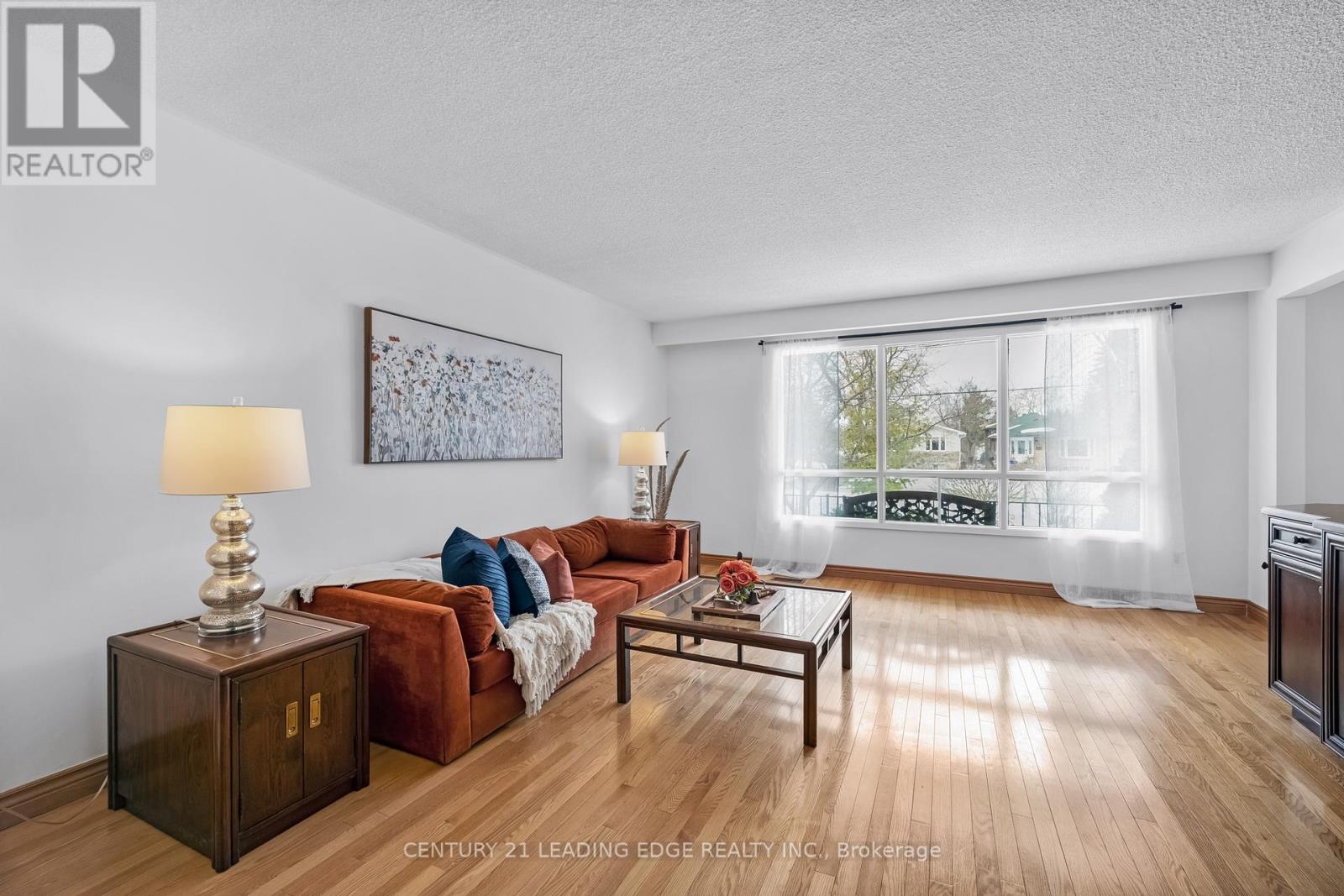 121 Twyn Rivers Drive, Pickering, Ontario  L1V 6L1 - Photo 8 - E12846474