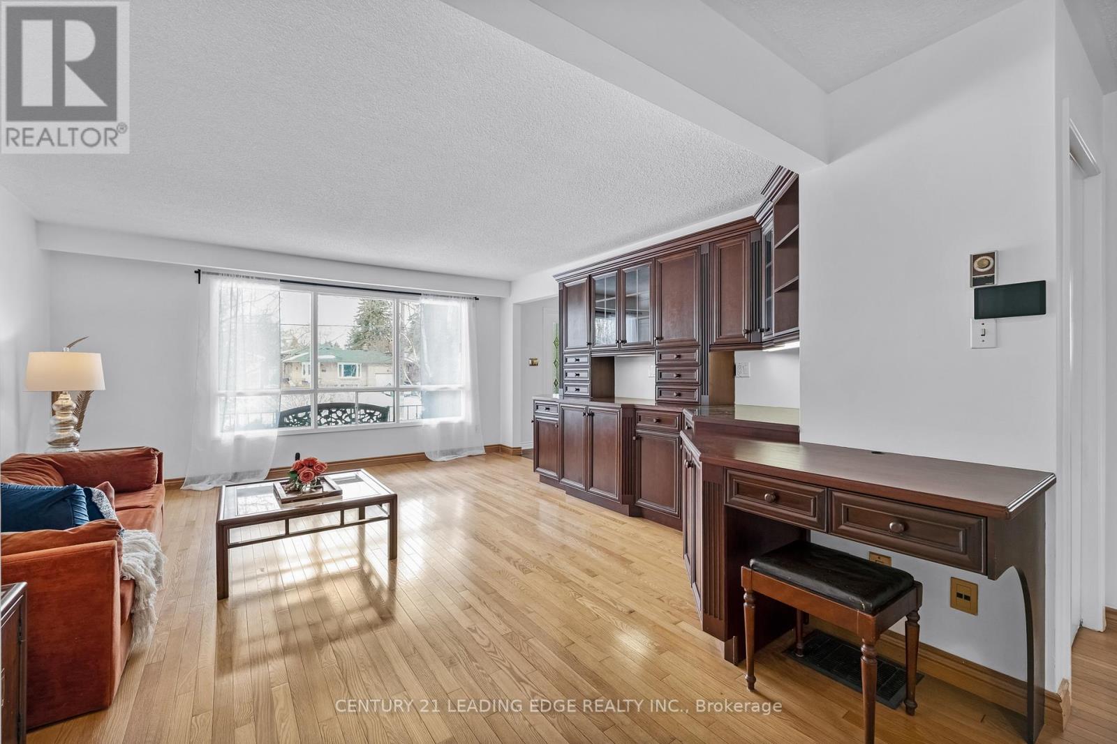 121 Twyn Rivers Drive, Pickering, Ontario  L1V 6L1 - Photo 9 - E12846474