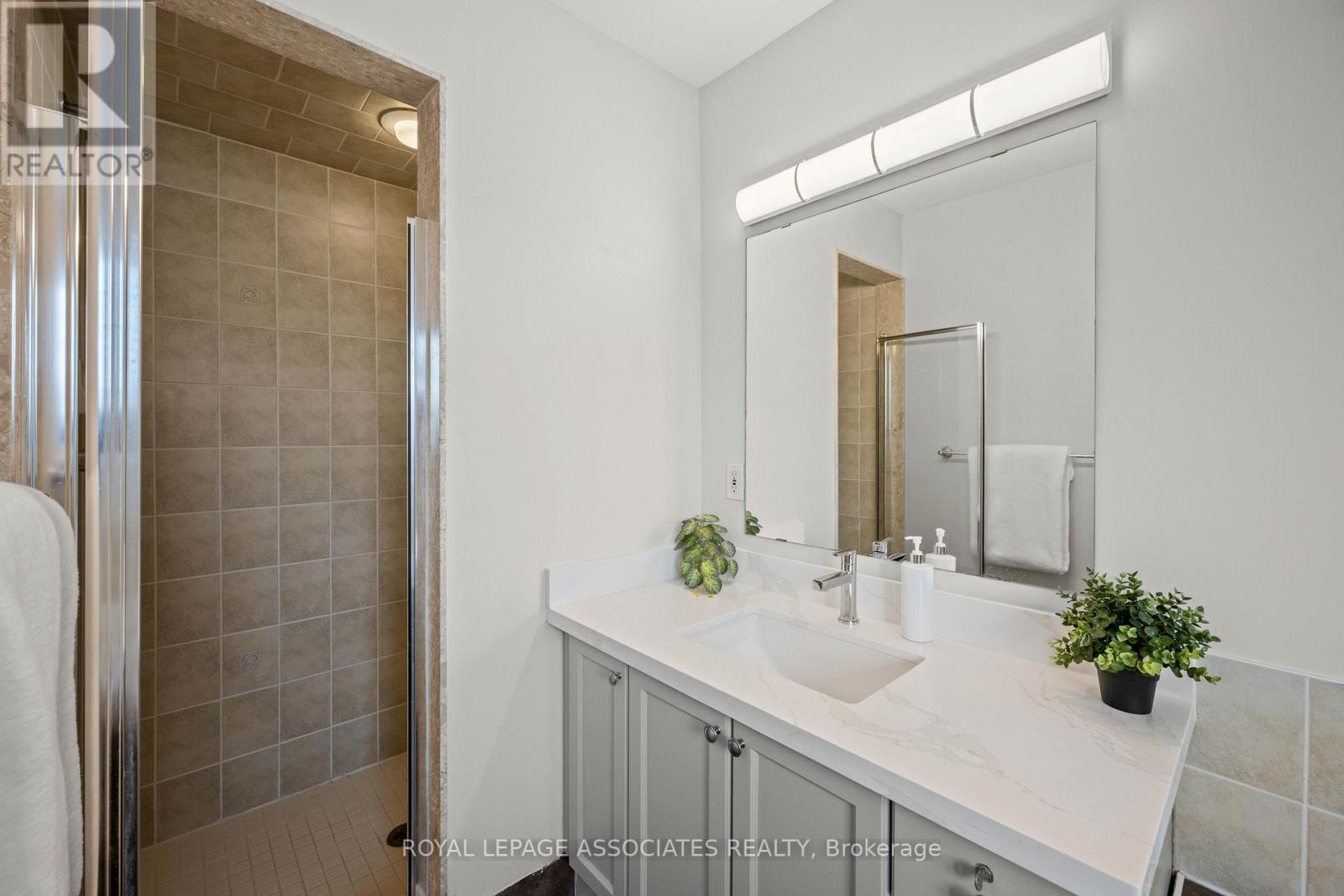 33 Evaridge Drive, Markham, Ontario  L6B 1E7 - Photo 20 - N12846468