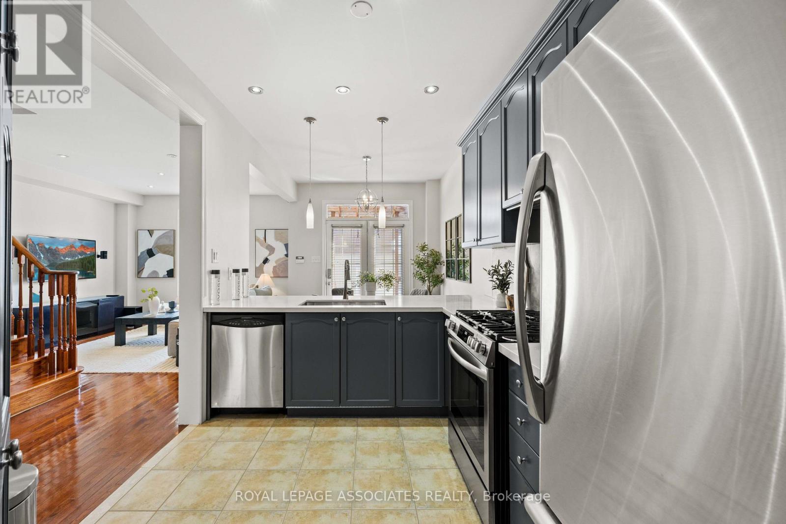 33 Evaridge Drive, Markham, Ontario  L6B 1E7 - Photo 9 - N12846468