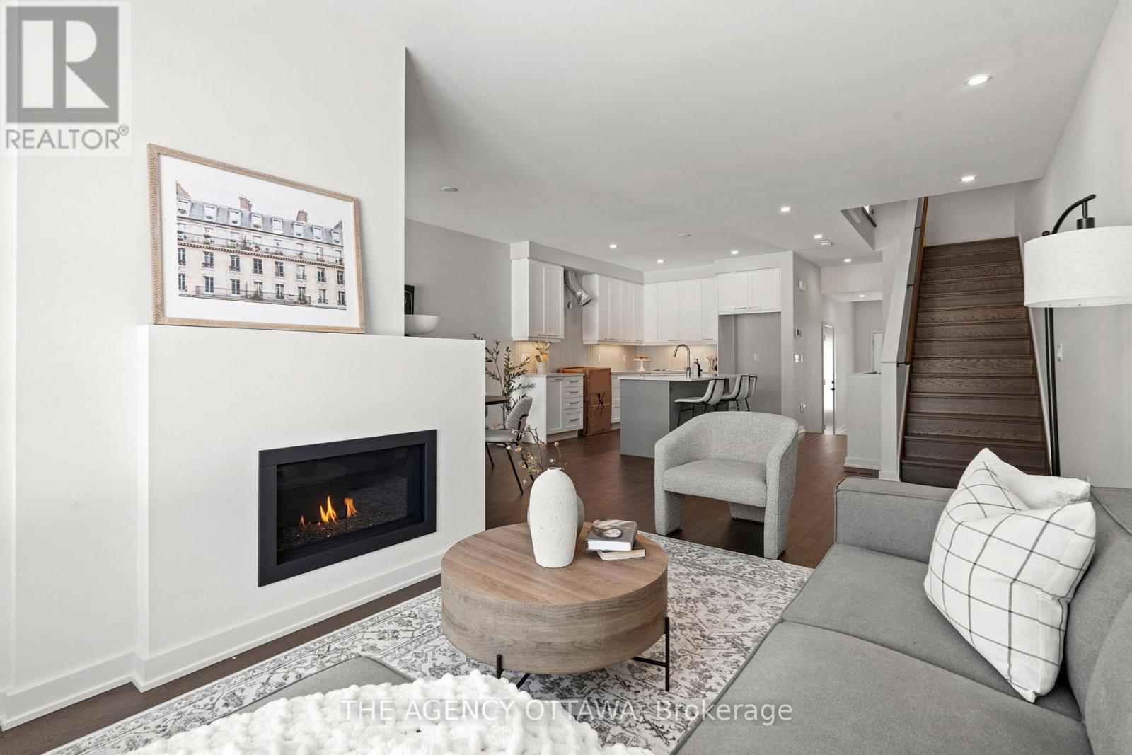 386 Walden Drive, Ottawa, Ontario  K2K 0M9 - Photo 12 - X12845994