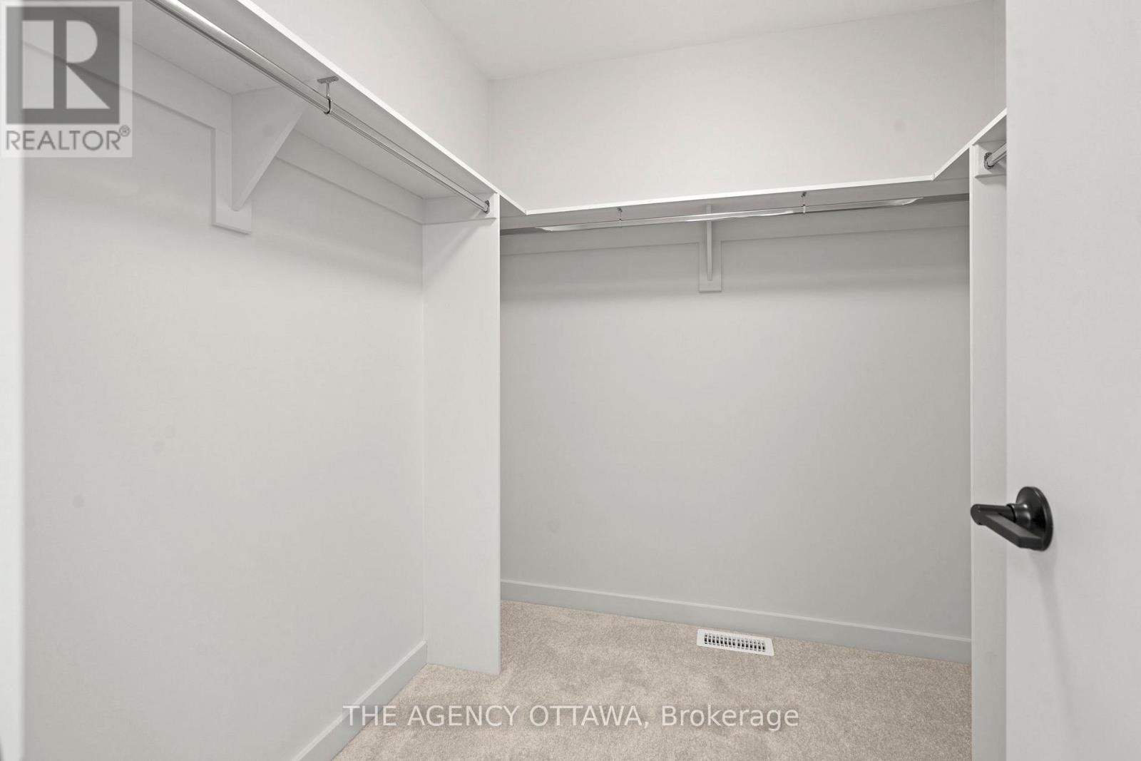 386 Walden Drive, Ottawa, Ontario  K2K 0M9 - Photo 21 - X12845994