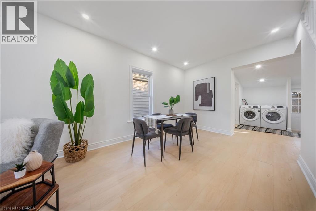 327 Sheridan Street, Brantford, Ontario  N3S 4R8 - Photo 10 - 40806098