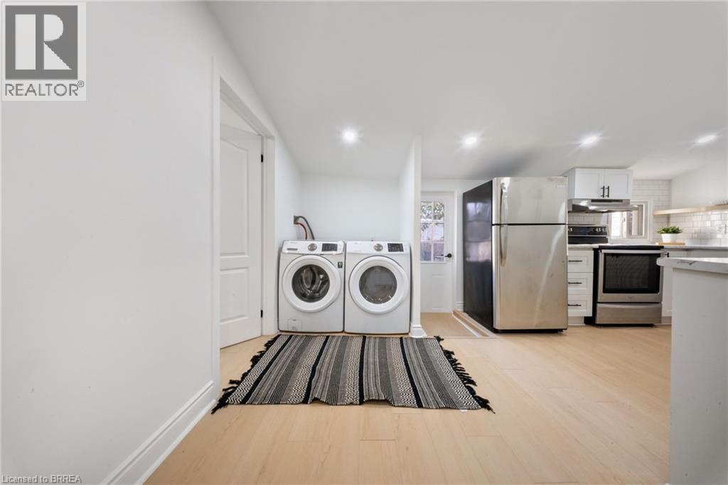 327 Sheridan Street, Brantford, Ontario  N3S 4R8 - Photo 13 - 40806098