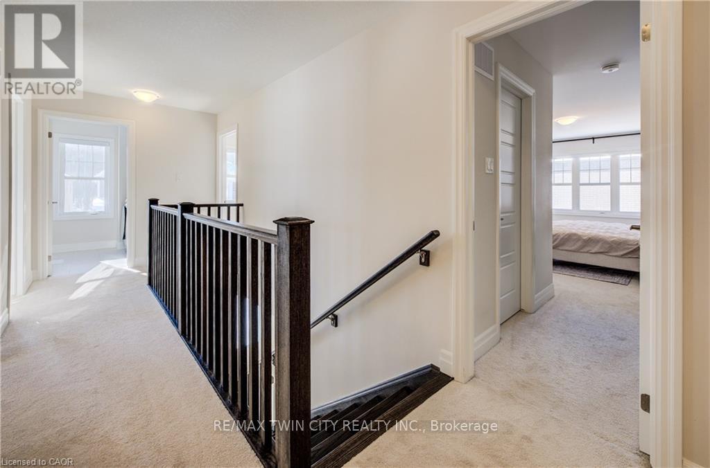 277 Forestwalk Street, Kitchener, Ontario  N2R 0T2 - Photo 27 - X12846438