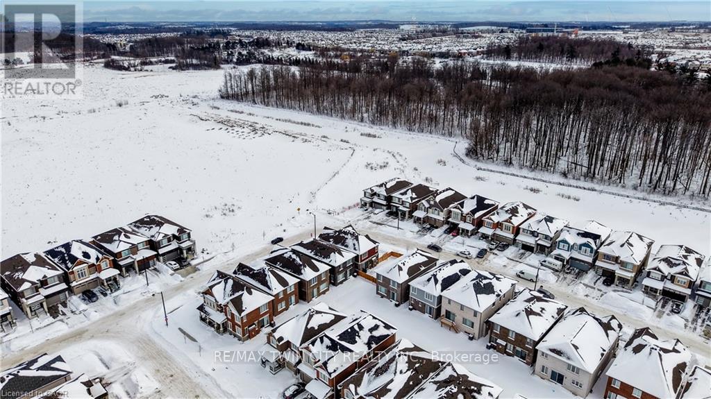 277 Forestwalk Street, Kitchener, Ontario  N2R 0T2 - Photo 50 - X12846438