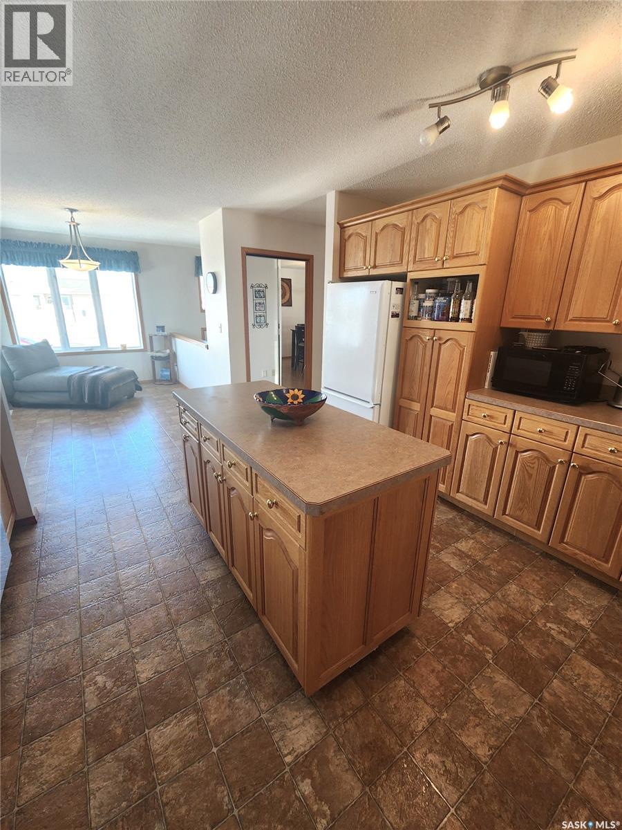 115 Carson Bay, Lampman, Saskatchewan  S0C 1N0 - Photo 23 - SK029725