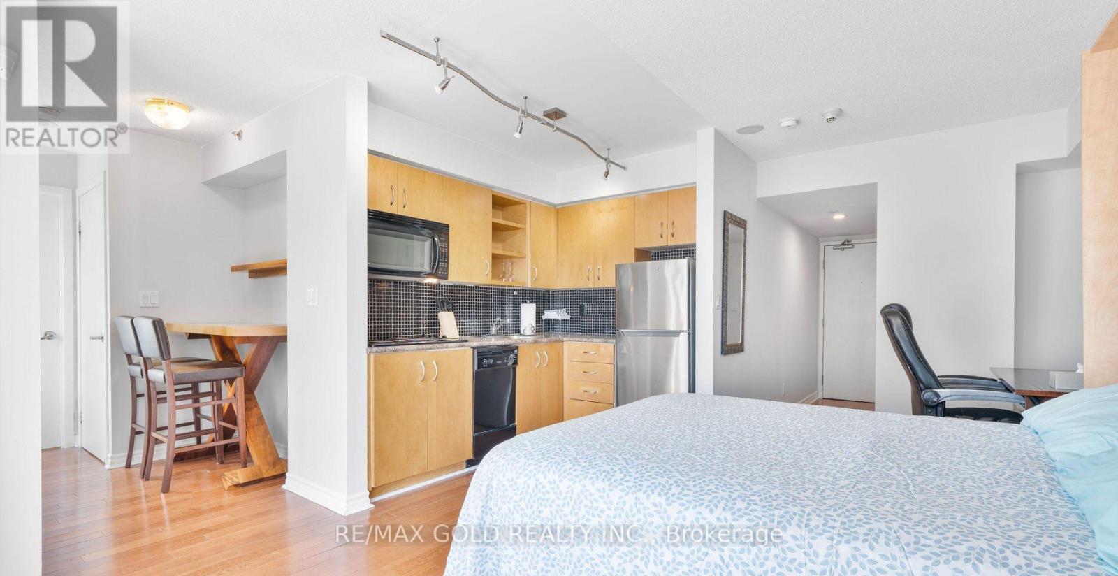 1506 - 200 Victoria Street, Toronto, Ontario M5B 1V8 - Photo 10 - C12846150