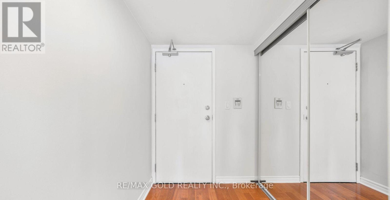 1506 - 200 Victoria Street, Toronto, Ontario M5B 1V8 - Photo 8 - C12846150