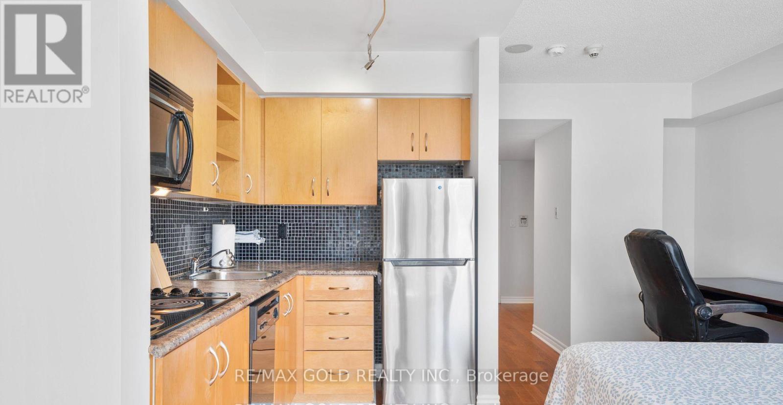 1506 - 200 Victoria Street, Toronto, Ontario M5B 1V8 - Photo 9 - C12846150