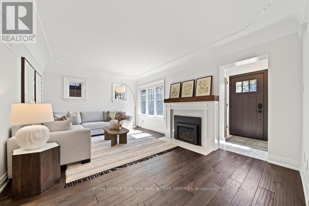 321 Guelph Line, Burlington, Ontario  L7R 3L2 - Photo 5 - W12846164