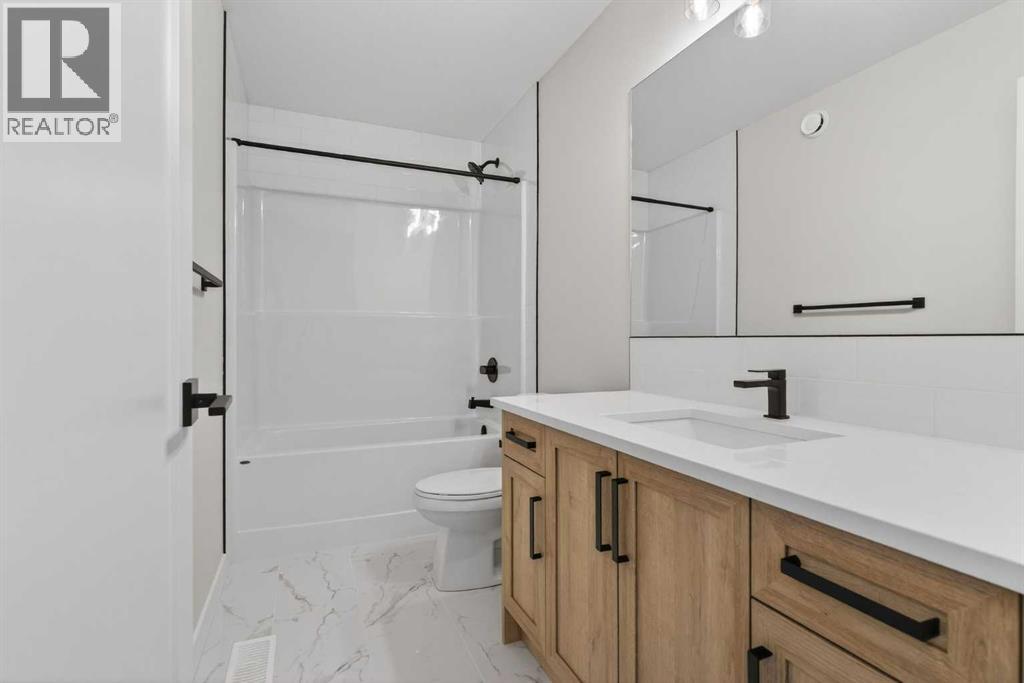 298 Kinniburgh Loop, Chestermere, Alberta  T1X 3C3 - Photo 35 - A2279032