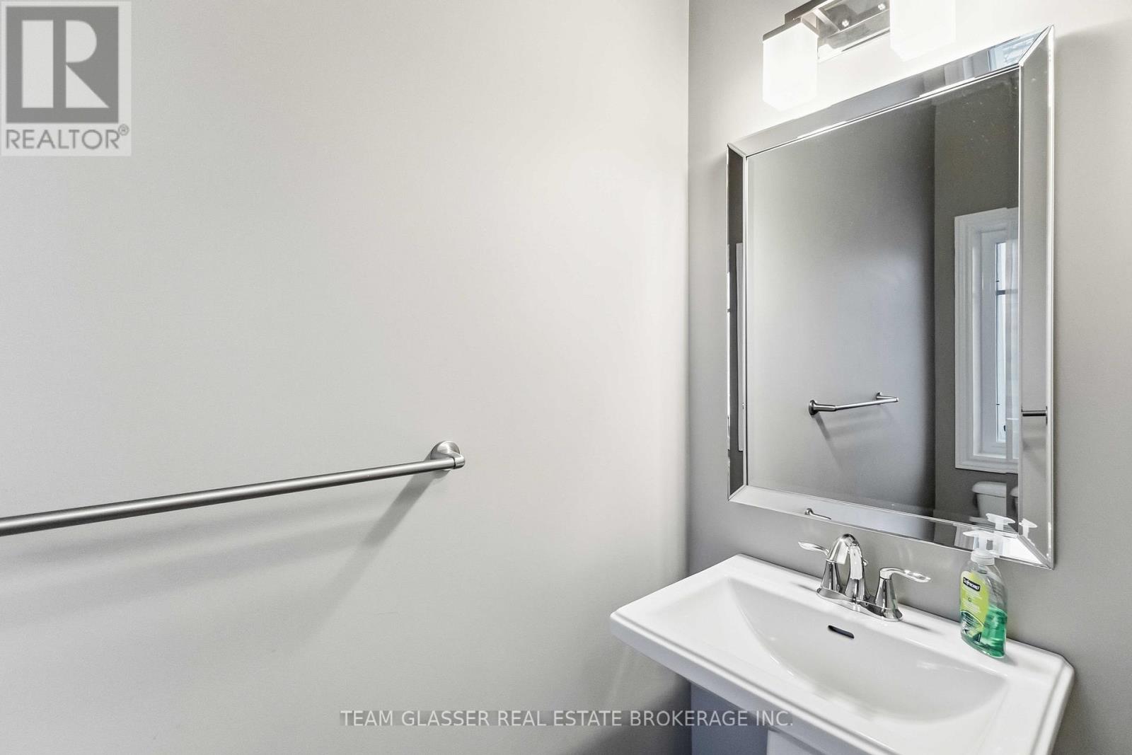 51 - 1924 Cedarhollow Boulevard, London North, Ontario N5X 0K3 - Photo 20 - X12846538