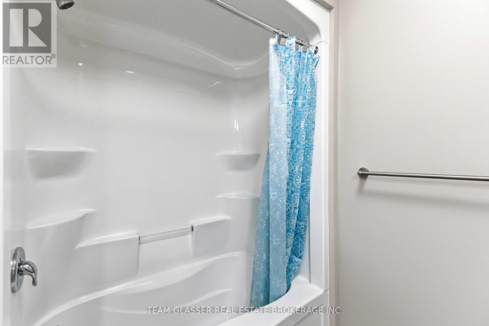 51 - 1924 Cedarhollow Boulevard, London North, Ontario N5X 0K3 - Photo 21 - X12846538