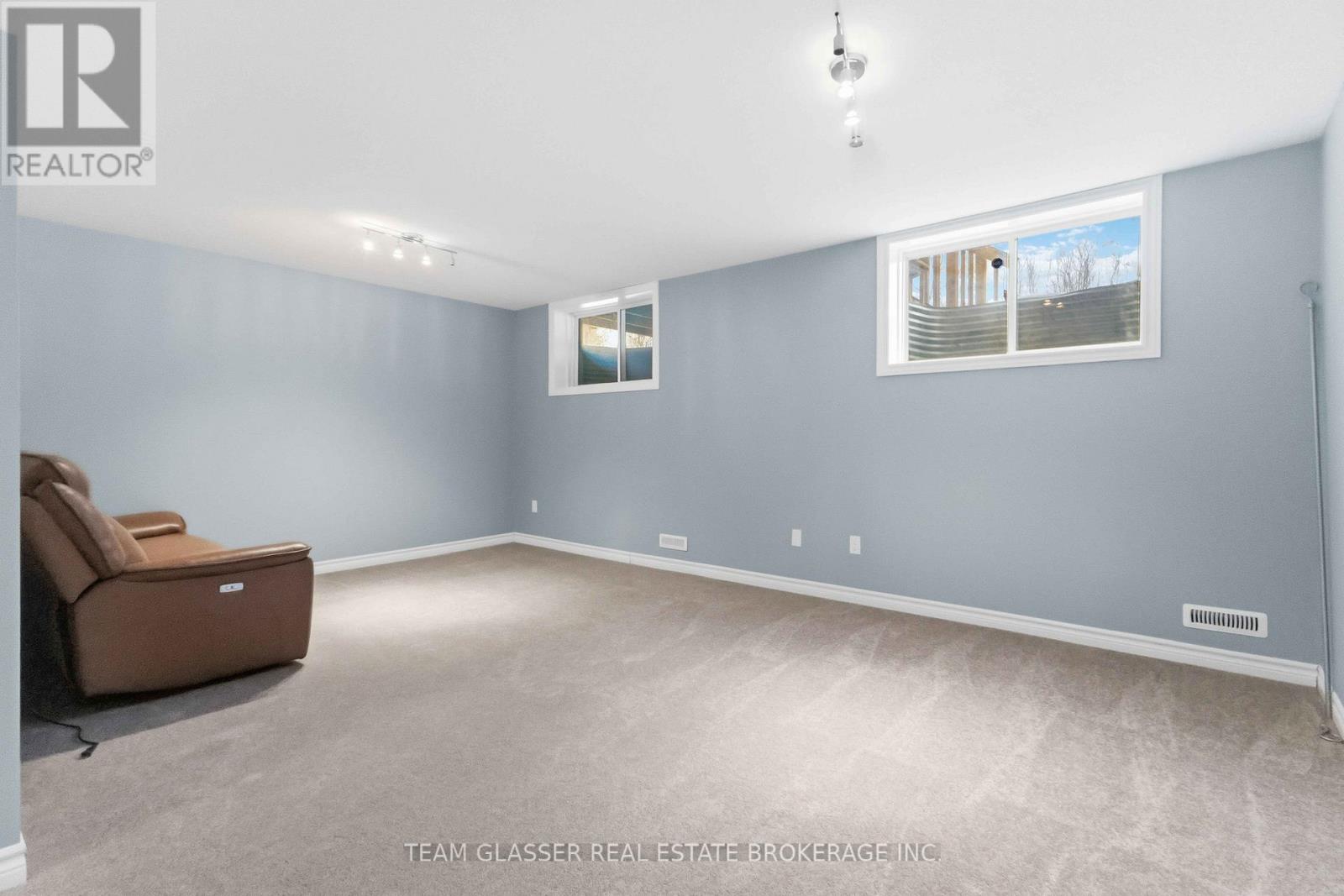 51 - 1924 Cedarhollow Boulevard, London North, Ontario N5X 0K3 - Photo 26 - X12846538