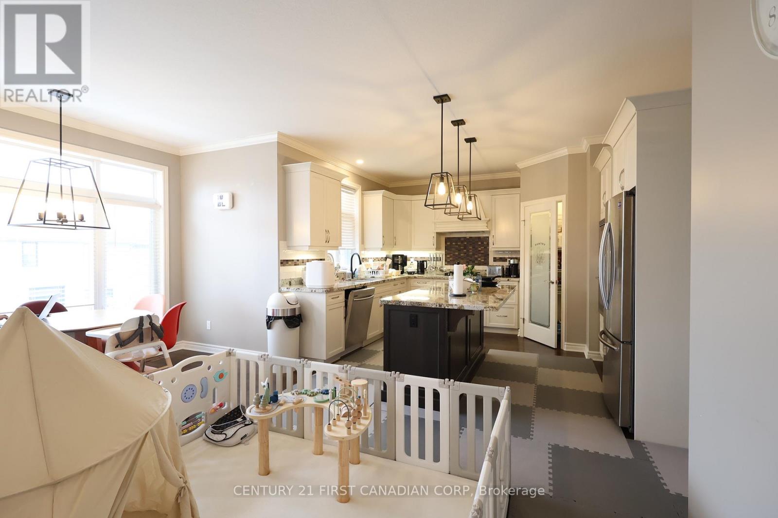 2369 Torrey Pines Way, London North, Ontario  N6G 0K6 - Photo 10 - X12846578