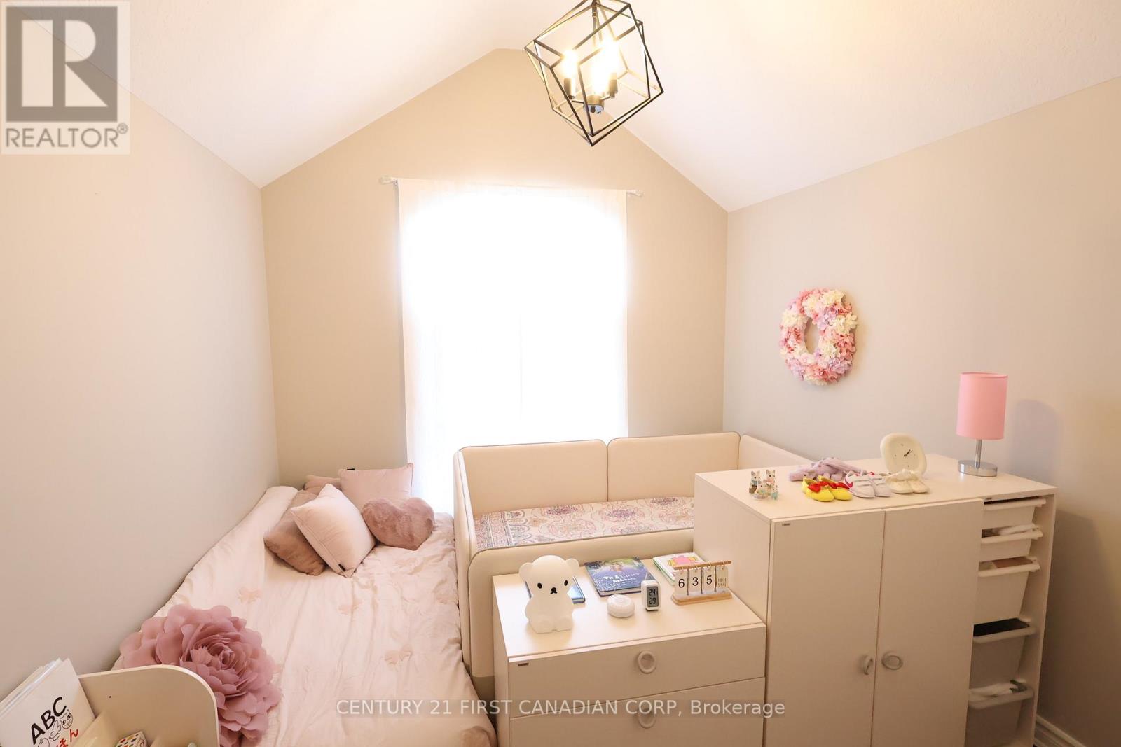 2369 Torrey Pines Way, London North, Ontario  N6G 0K6 - Photo 18 - X12846578