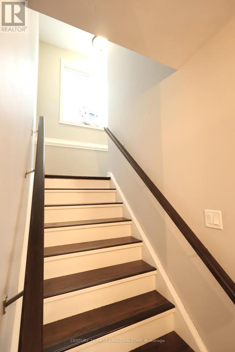 2369 Torrey Pines Way, London North, Ontario  N6G 0K6 - Photo 21 - X12846578