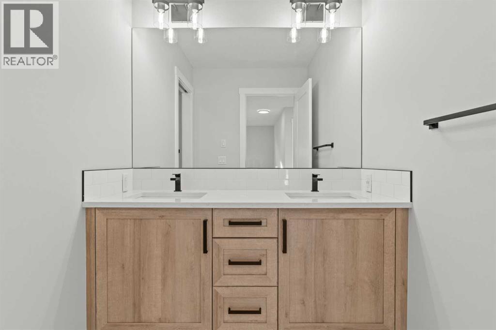 263 Kinniburgh Loop, Chestermere, Alberta  T1X 3C2 - Photo 35 - A2286383