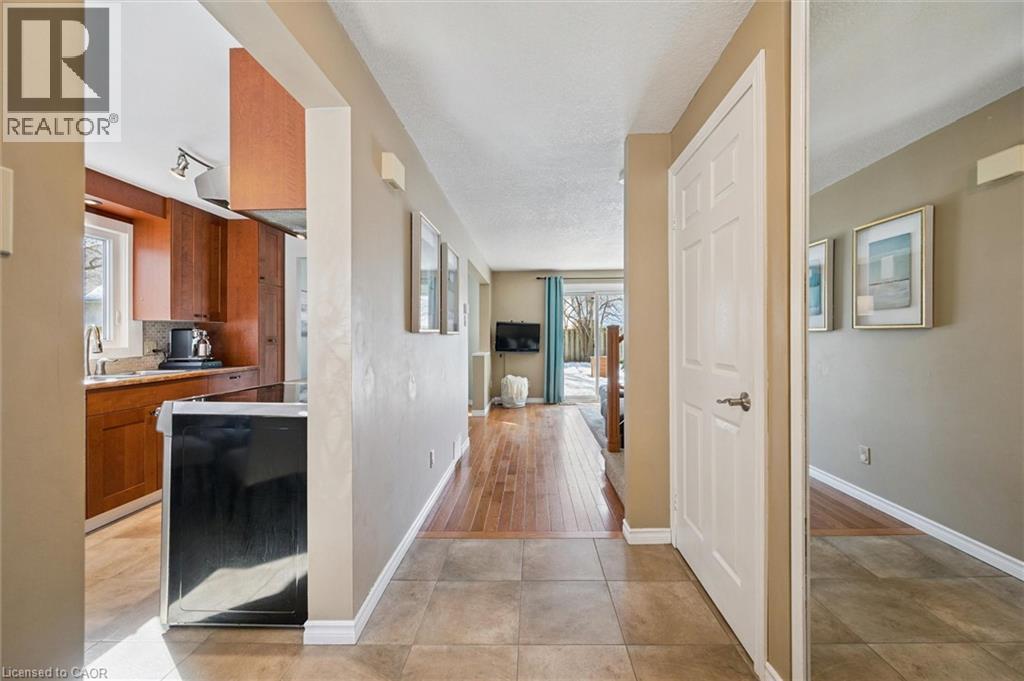 536 Westvale Drive, Waterloo, Ontario  N2T 2B7 - Photo 5 - 40807557