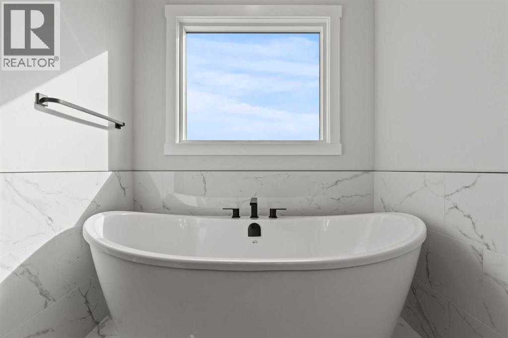 302 Kinniburgh Loop, Chestermere, Alberta  T1X 3C3 - Photo 26 - A2289506