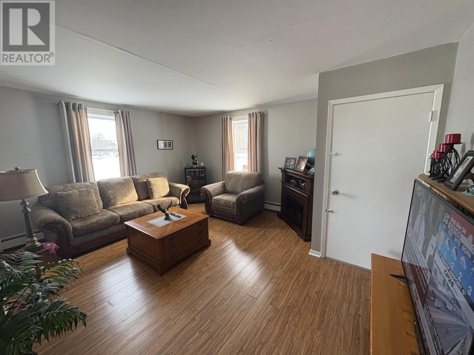 35 Main Drive, Miscouche, Prince Edward Island  C0B 1T0 - Photo 14 - 202603657