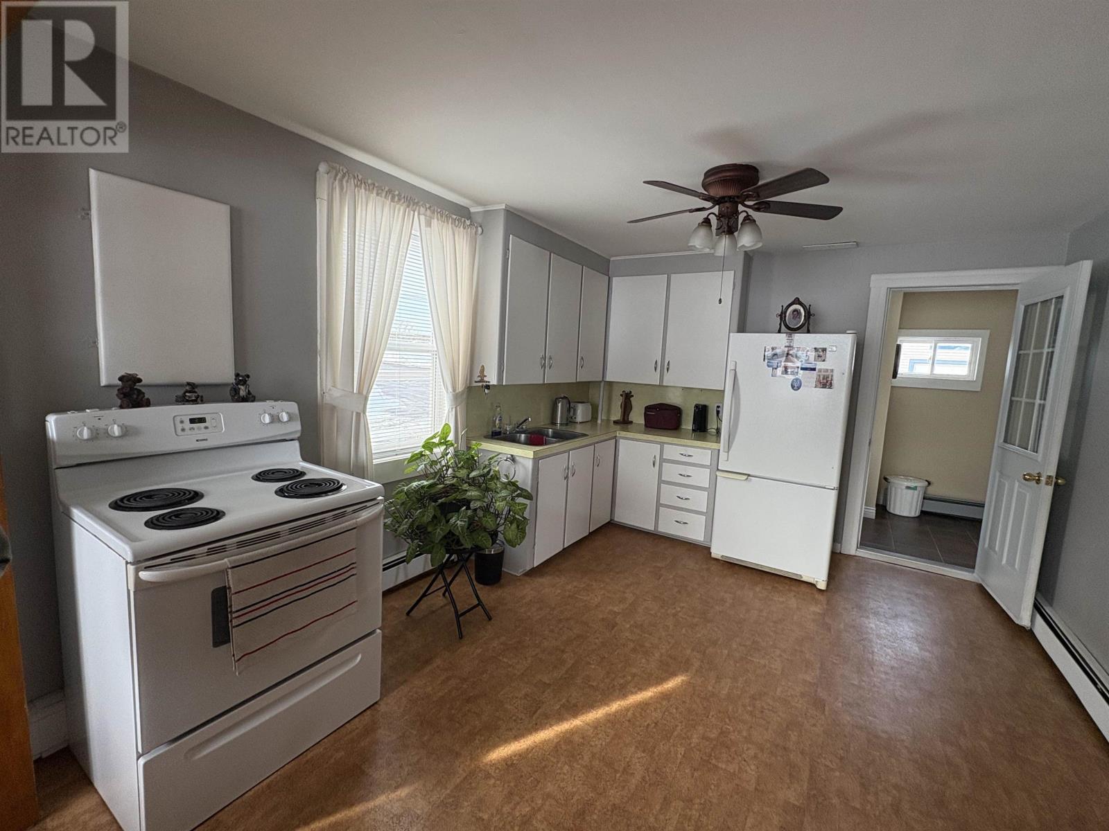 35 Main Drive, Miscouche, Prince Edward Island  C0B 1T0 - Photo 8 - 202603657