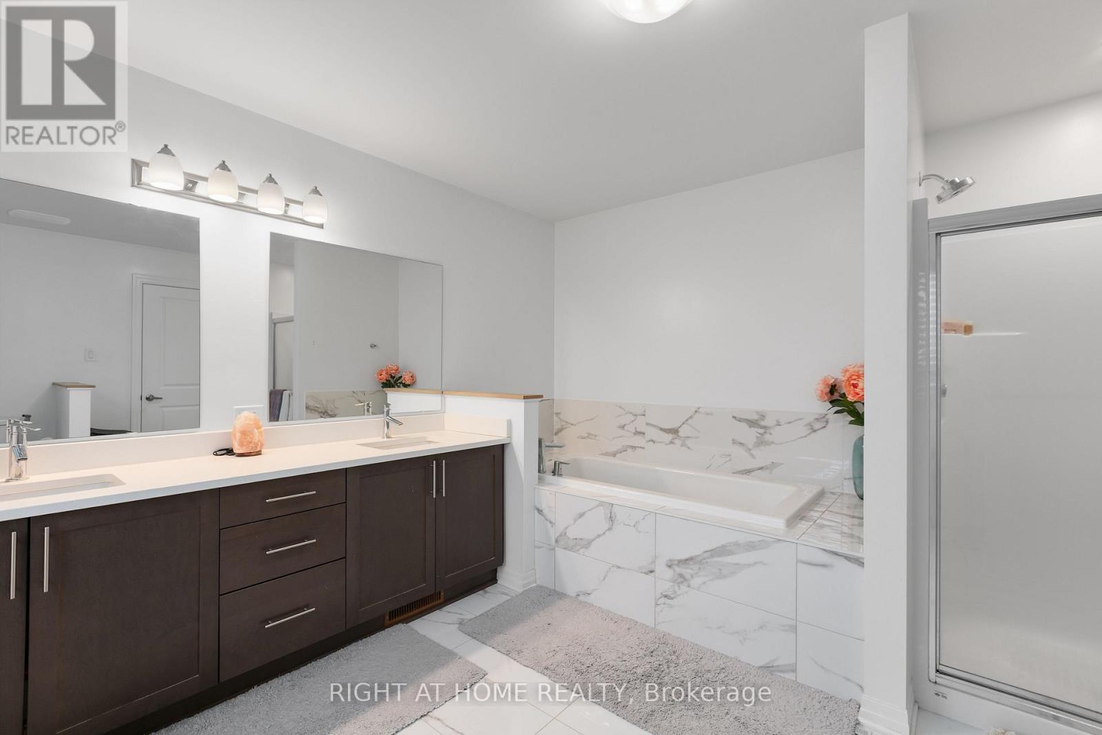 917 Littlerock Street, Ottawa, Ontario  K1T 0N2 - Photo 16 - X12846496