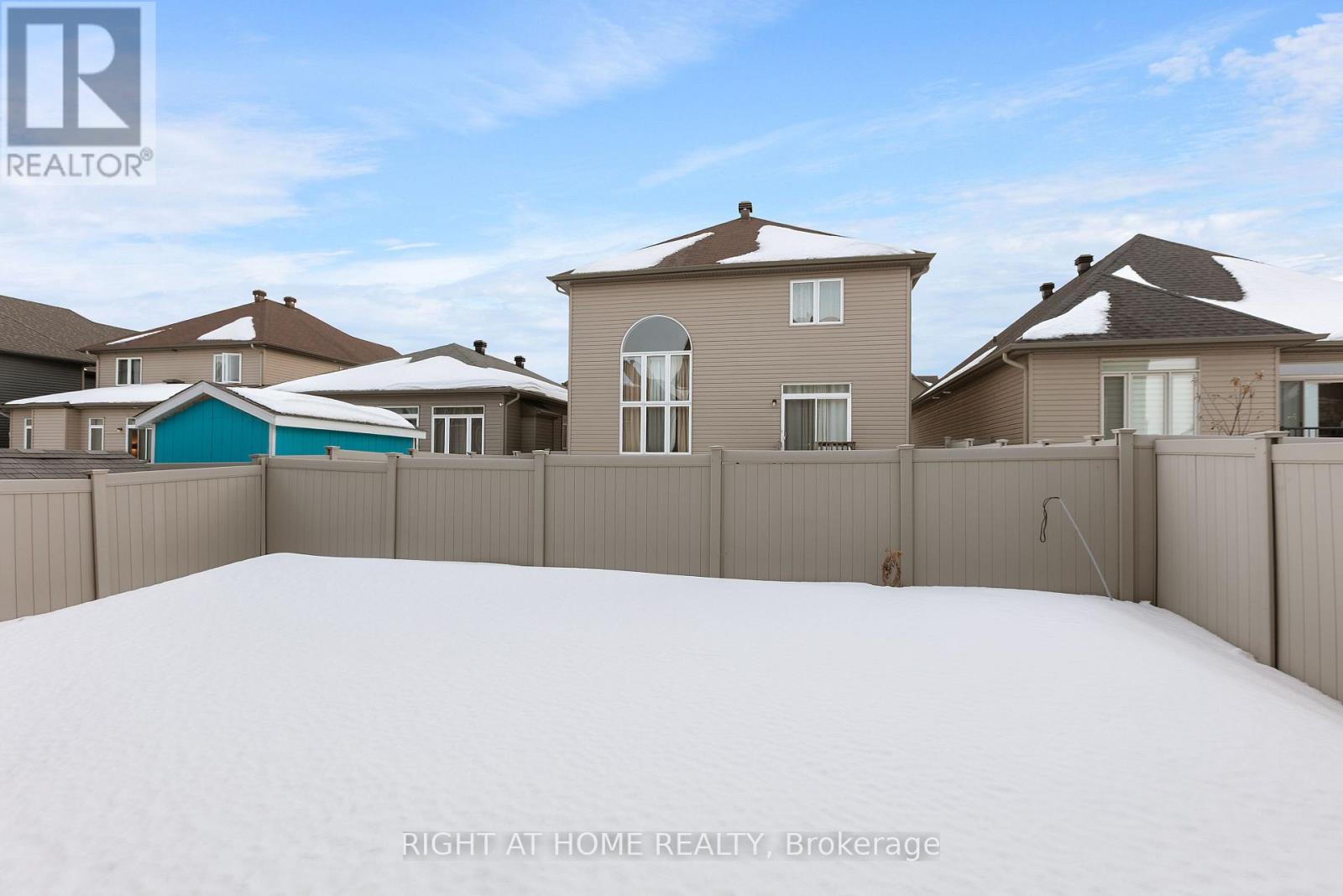 917 Littlerock Street, Ottawa, Ontario  K1T 0N2 - Photo 24 - X12846496