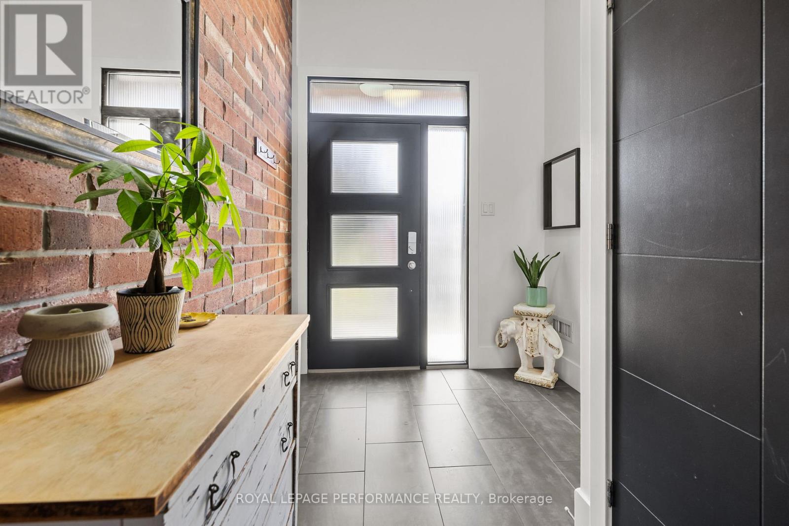 B - 758 St Joseph Street, Casselman, Ontario  K0A 1M0 - Photo 3 - X12846508