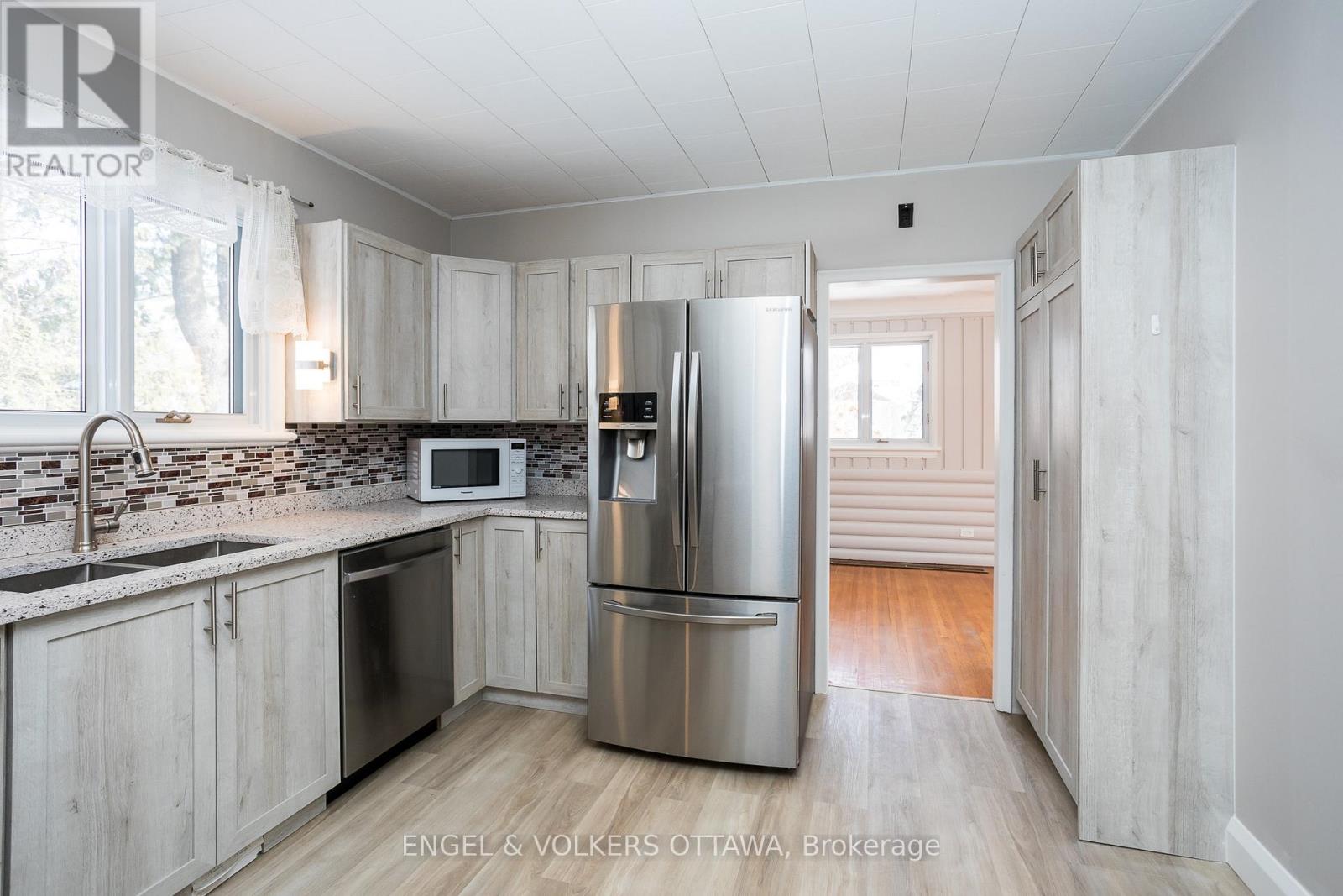 141 Rodney Crescent, Ottawa, Ontario  K1H 5K1 - Photo 19 - X12846556