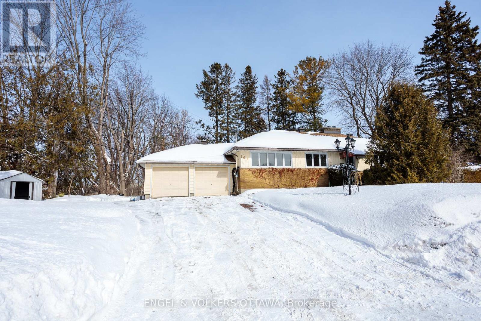 141 Rodney Crescent, Ottawa, Ontario  K1H 5K1 - Photo 2 - X12846556
