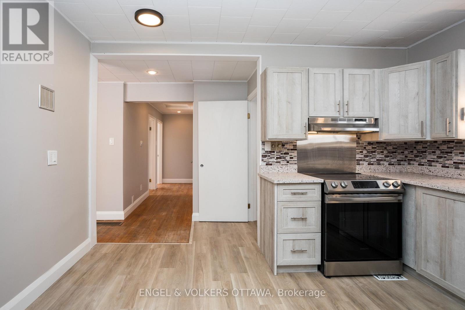 141 Rodney Crescent, Ottawa, Ontario  K1H 5K1 - Photo 23 - X12846556