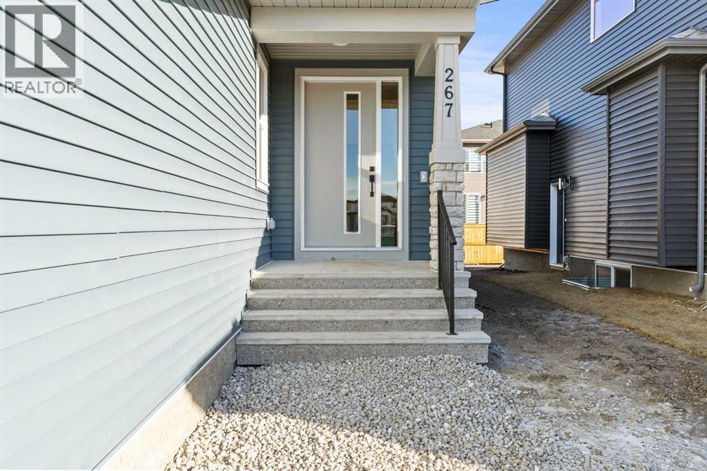 267 Kinniburgh Loop, Chestermere, Alberta  T1X 3C2 - Photo 2 - A2275797