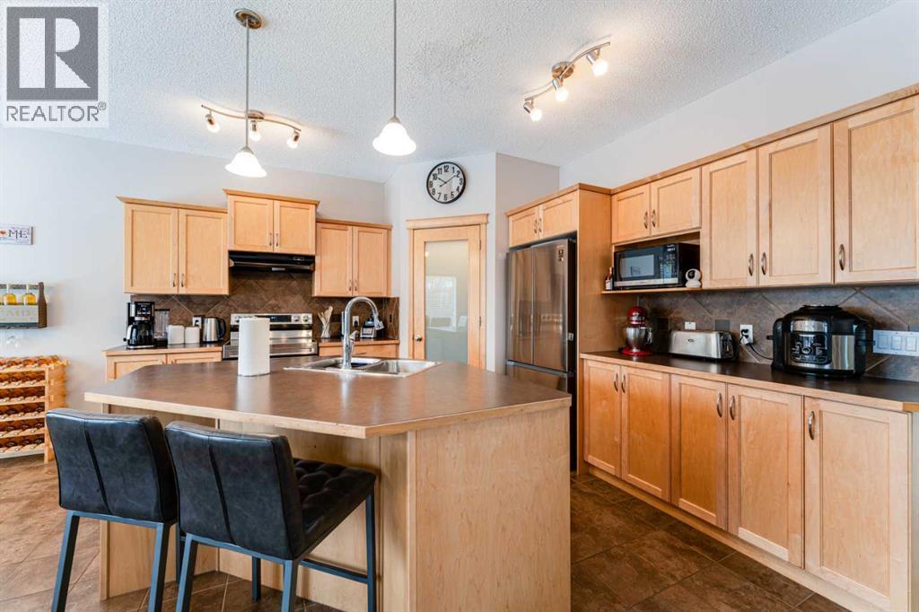 461 Boulder Creek Way Se, Langdon, Alberta  T0J 1X3 - Photo 4 - A2276704