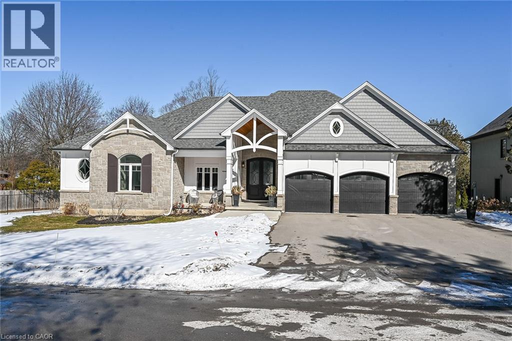 747 Vernon Place, Ancaster, Ontario  L9G 3H4 - Photo 2 - 40809135