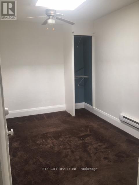 852-854 Eglinton Avenue W, Toronto, Ontario M6C 2B6 - Photo 8 - C12846500