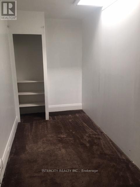 852-854 Eglinton Avenue W, Toronto, Ontario M6C 2B6 - Photo 9 - C12846500