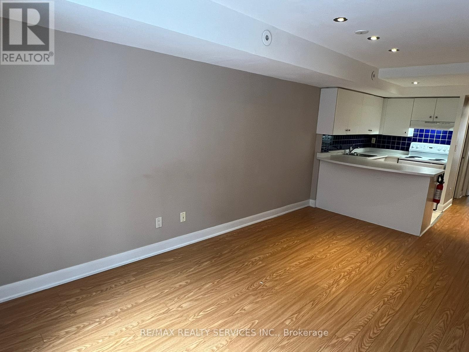 241 - 415 Jarvis Street, Toronto, Ontario  M4Y 3C1 - Photo 4 - C12846536