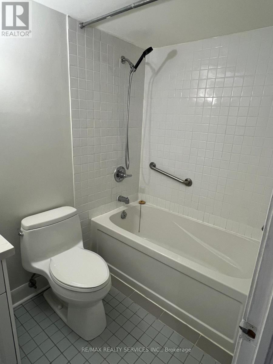 241 - 415 Jarvis Street, Toronto, Ontario  M4Y 3C1 - Photo 8 - C12846536